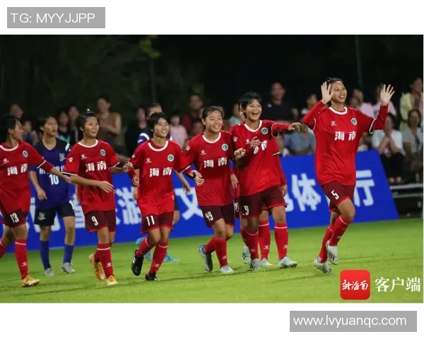 足球明星夜市探秘与美食之旅揭秘谁是这位球场巨星 足球明星夜市探秘与美食之旅揭秘谁是这位球场巨星