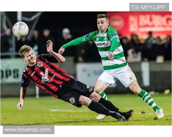 成都足球队在足球战术排行榜中荣登第七名引发热议与期待